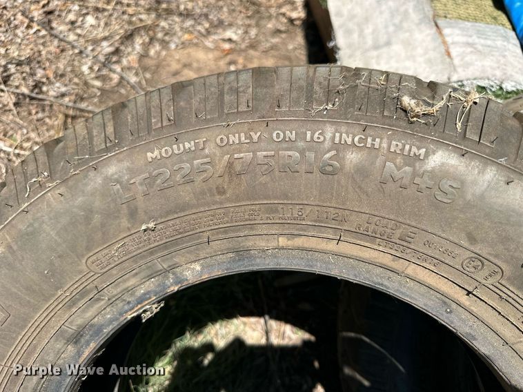 image for item NP9814 (5) 225/75R16 tires