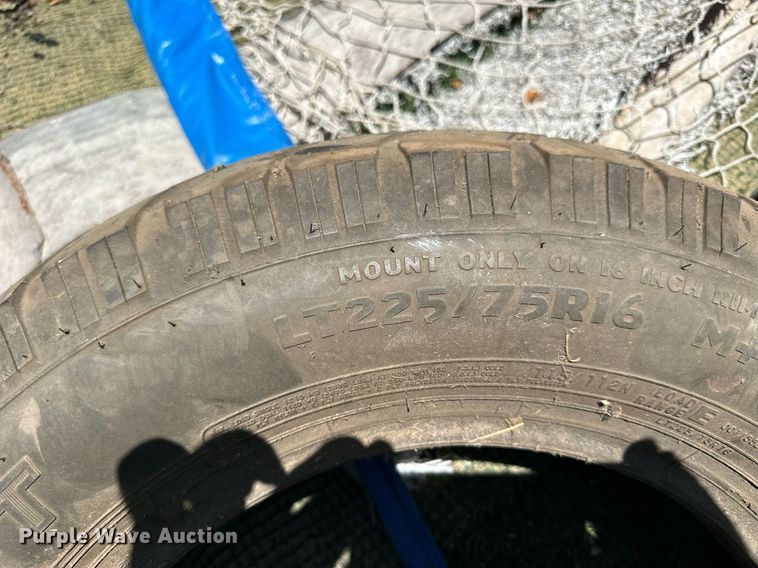 image for item NP9814 (5) 225/75R16 tires