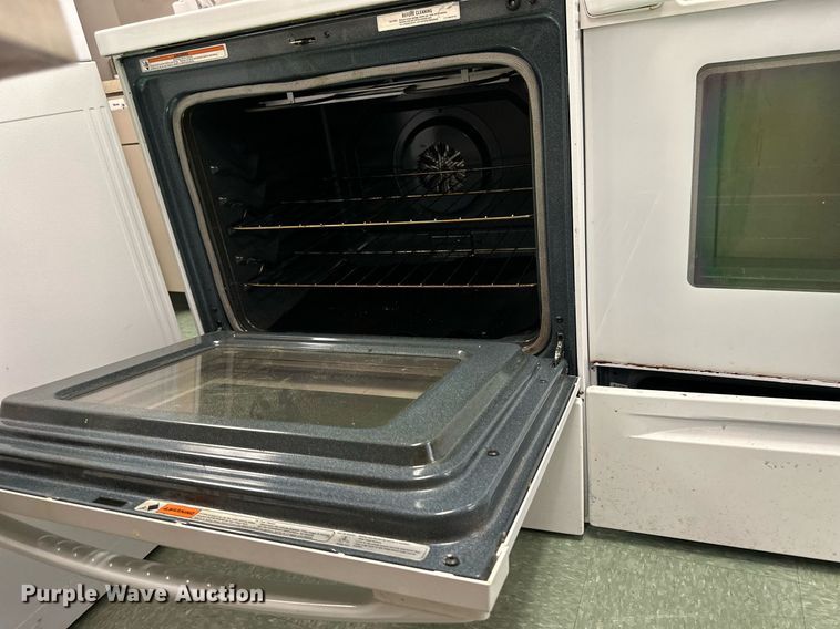 image for item NP9821 (4) Amana ovens