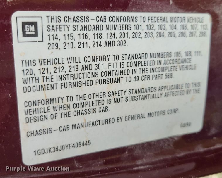 image for item NX9618 2000 GMC Sierra 3500 SLE  flatbed pickup truck