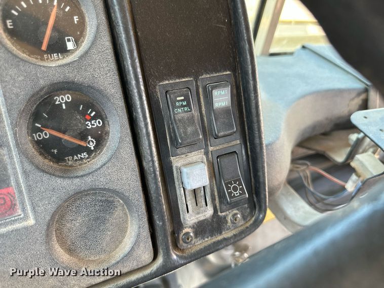 image for item NY9262 2000 Thomas  school bus