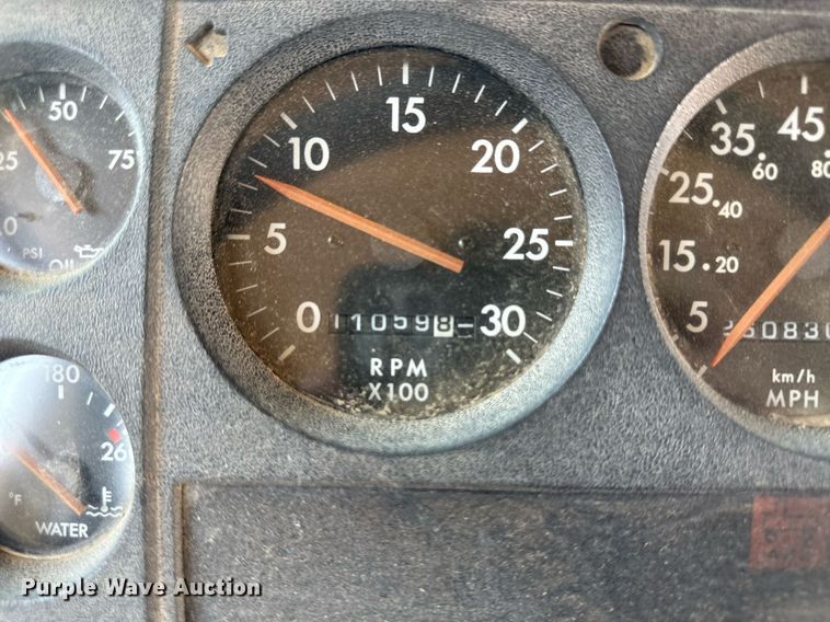 image for item NY9262 2000 Thomas  school bus