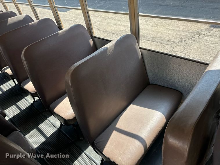 image for item NY9262 2000 Thomas  school bus