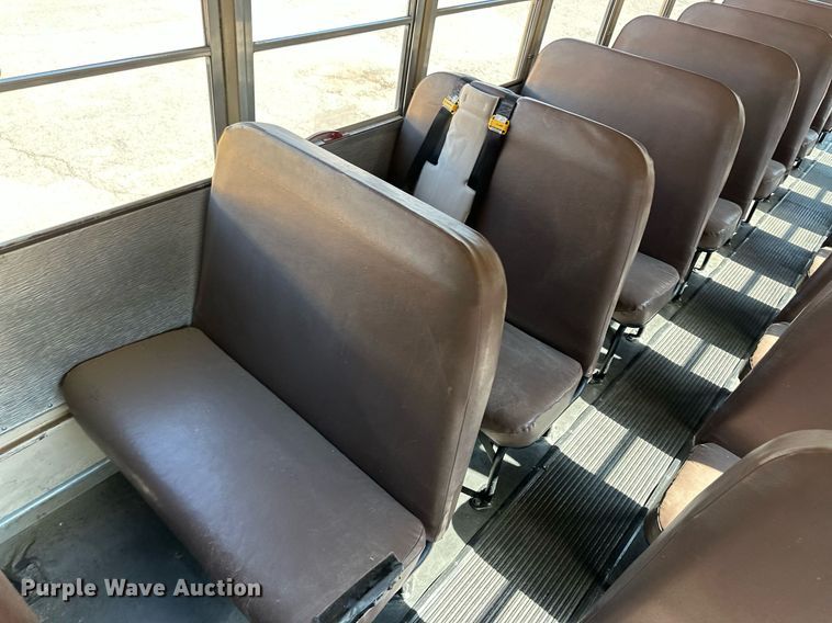 image for item NY9262 2000 Thomas  school bus