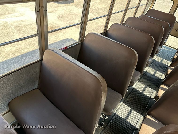 image for item NY9262 2000 Thomas  school bus