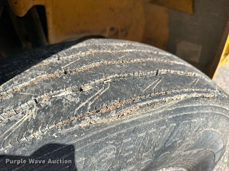 image for item NY9262 2000 Thomas  school bus