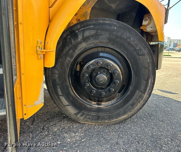 image for item NY9262 2000 Thomas  school bus