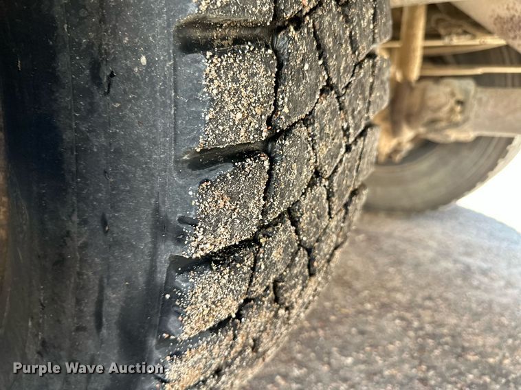 image for item NY9262 2000 Thomas  school bus