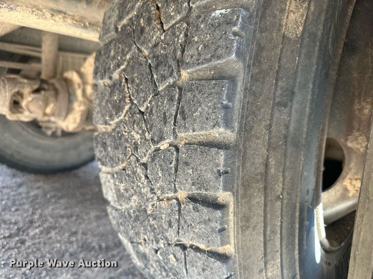 image for item NY9262 2000 Thomas  school bus