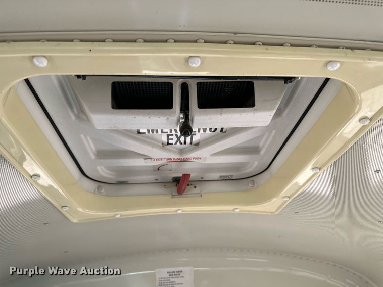 image for item NY9263 2004 International 3000  school bus