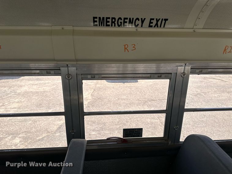 image for item NY9263 2004 International 3000  school bus