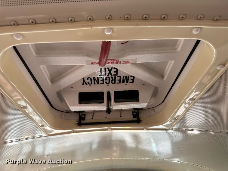 image for item NY9263 2004 International 3000  school bus