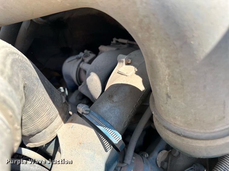 image for item NY9263 2004 International 3000  school bus