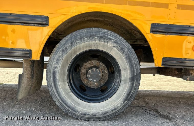 image for item NY9263 2004 International 3000  school bus