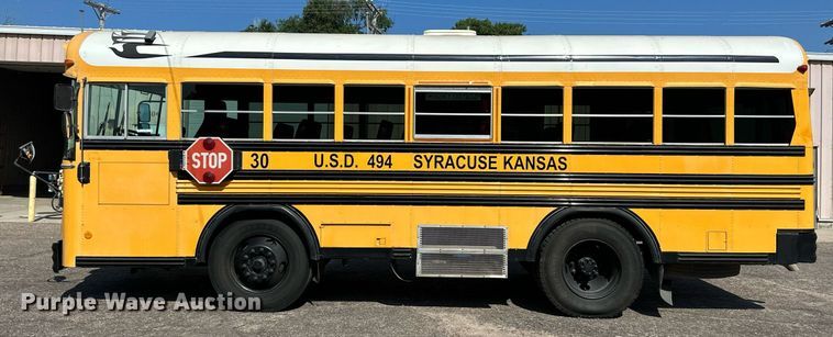 image for item NY9264 2000 Blue Bird TC2000  school bus
