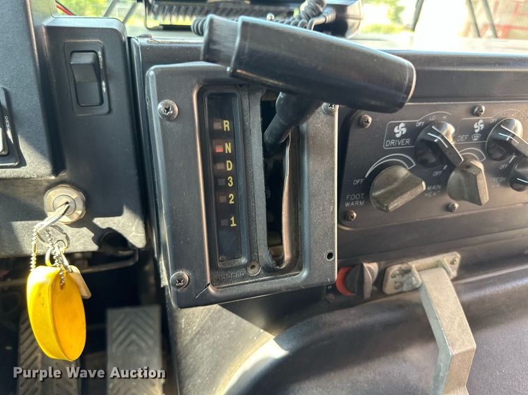 image for item NY9264 2000 Blue Bird TC2000  school bus