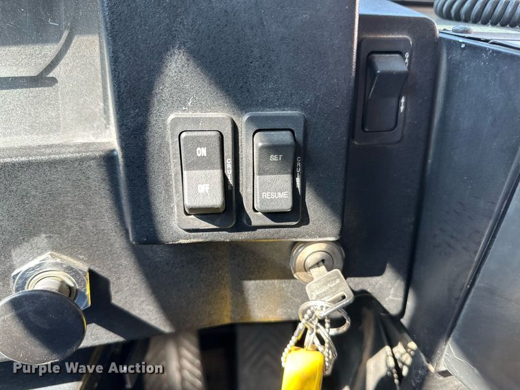 image for item NY9264 2000 Blue Bird TC2000  school bus