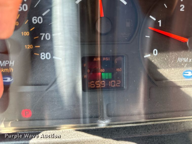 image for item NY9264 2000 Blue Bird TC2000  school bus