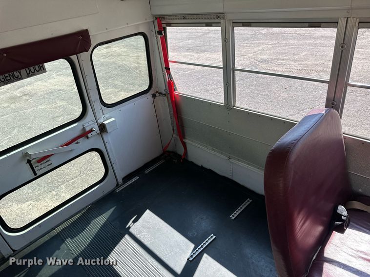 image for item NY9264 2000 Blue Bird TC2000  school bus