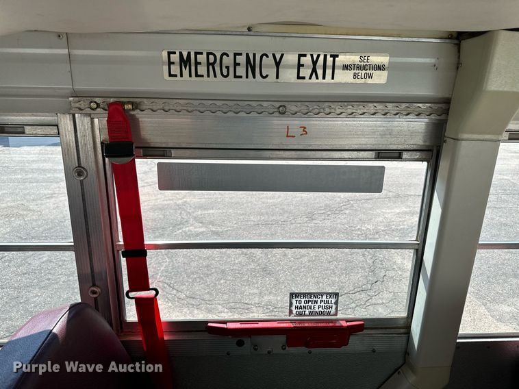 image for item NY9264 2000 Blue Bird TC2000  school bus