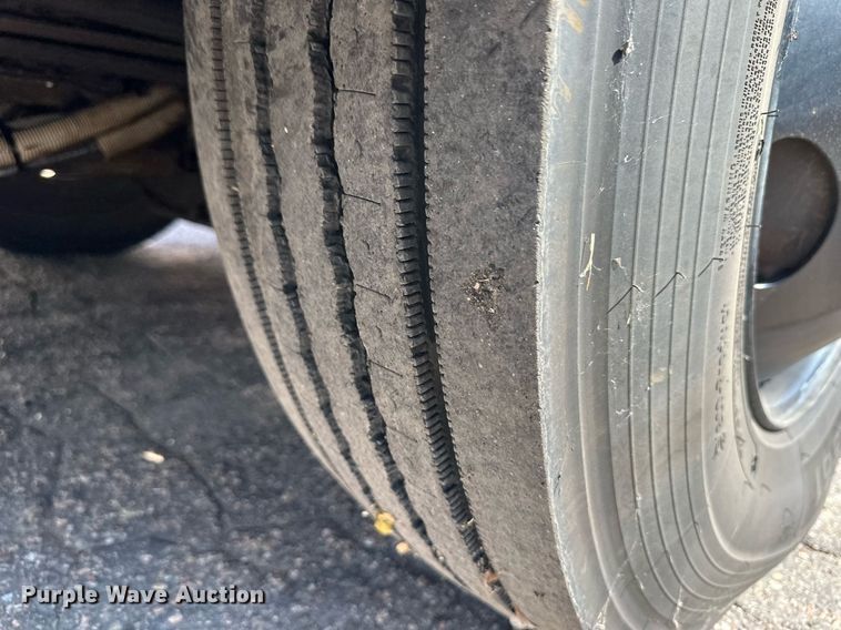 image for item NY9264 2000 Blue Bird TC2000  school bus