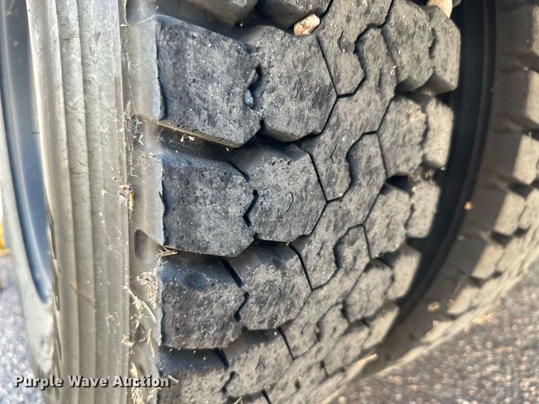 image for item NY9264 2000 Blue Bird TC2000  school bus