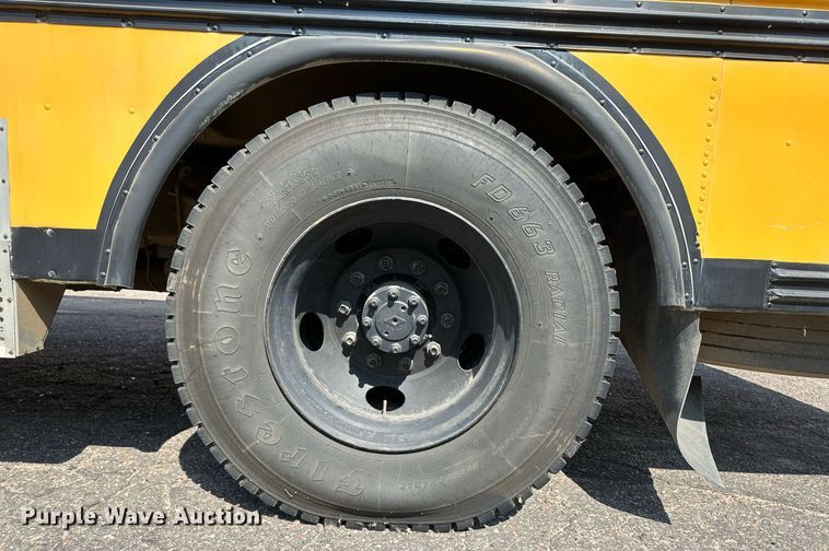 image for item NY9264 2000 Blue Bird TC2000  school bus