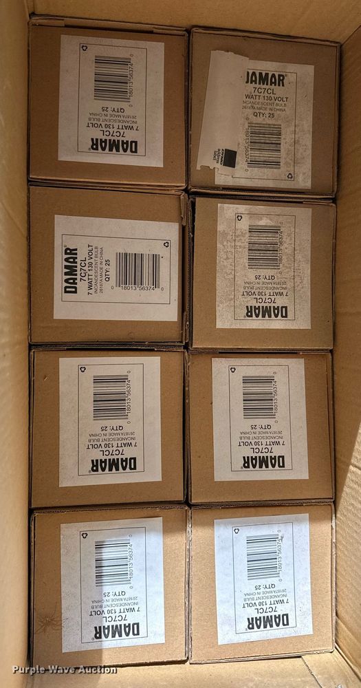 image for item NY9266 Pallet of light bulbs