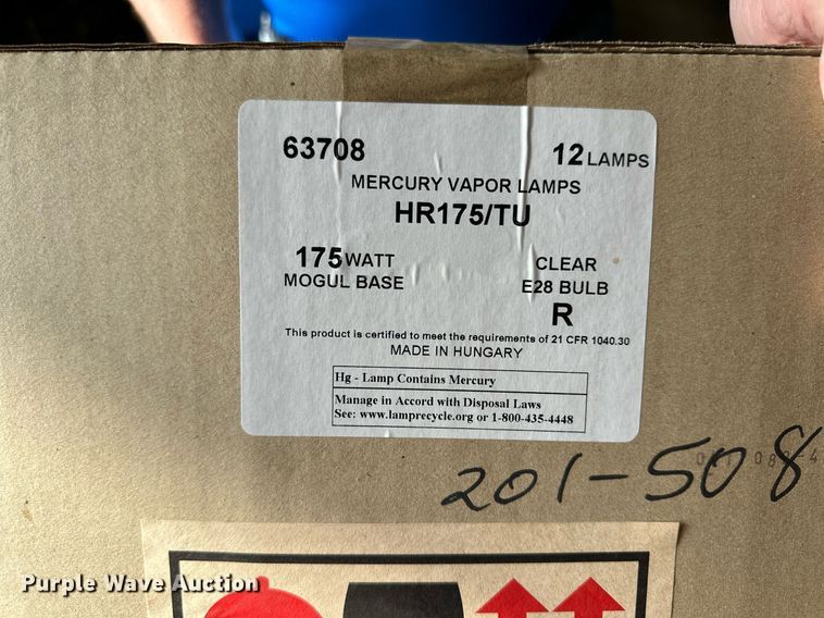 image for item NY9266 Pallet of light bulbs