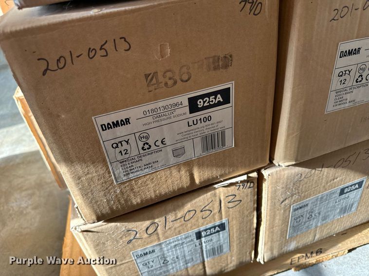 image for item NY9266 Pallet of light bulbs