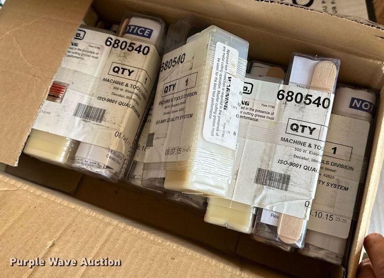 image for item NY9268 Pallet of plumbing supplies