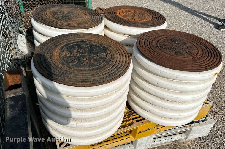 image for item NY9270 (4) plastic water meter covers