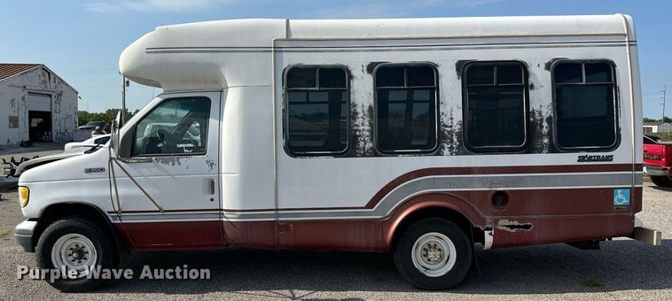 image for item NY9275 1995 Ford E350  shuttle bus