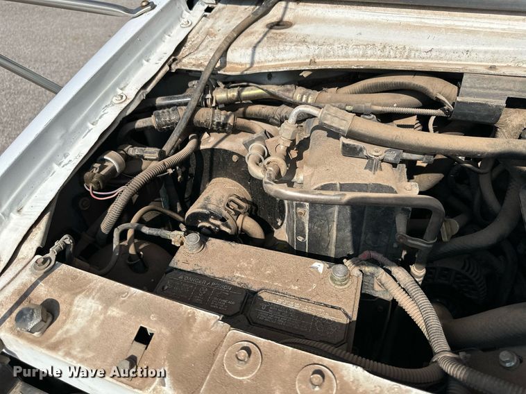 image for item NY9275 1995 Ford E350  shuttle bus