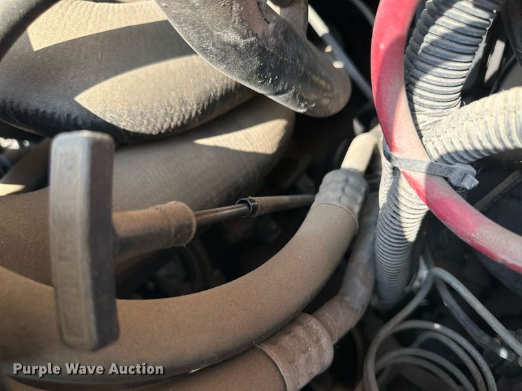 image for item NY9275 1995 Ford E350  shuttle bus