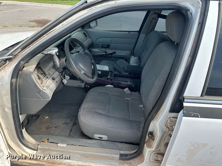 image for item NY9276 2003 Ford Crown Victoria Police Interceptor