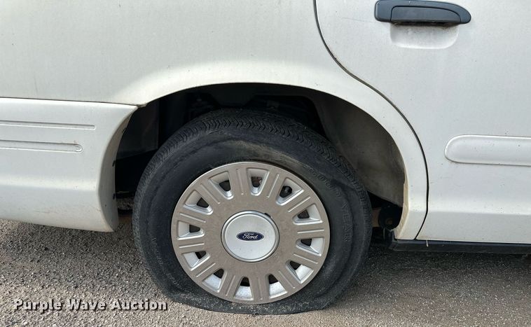 image for item NY9276 2003 Ford Crown Victoria Police Interceptor