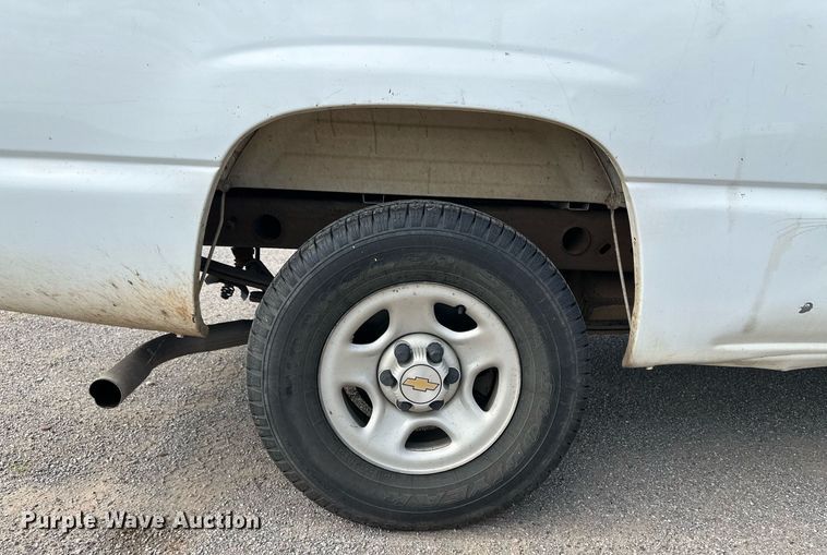 image for item NY9277 2003 Chevrolet Silverado 1500  pickup truck