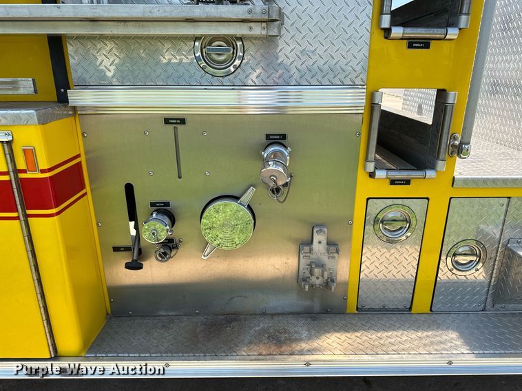 image for item NY9280 1992 E-One  pumper fire truck