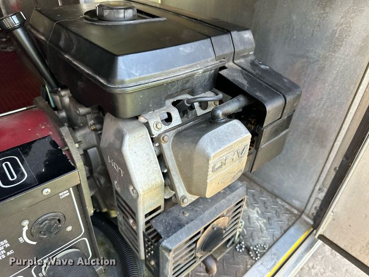 image for item NY9280 1992 E-One  pumper fire truck