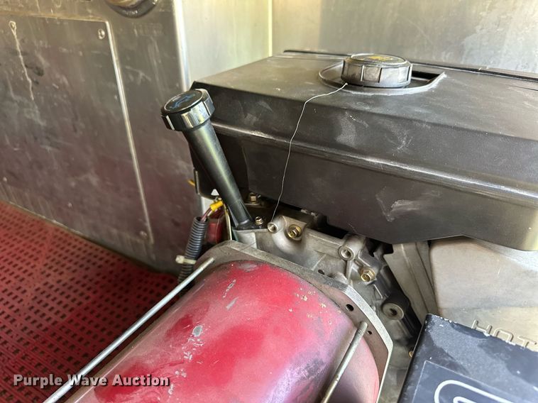 image for item NY9280 1992 E-One  pumper fire truck