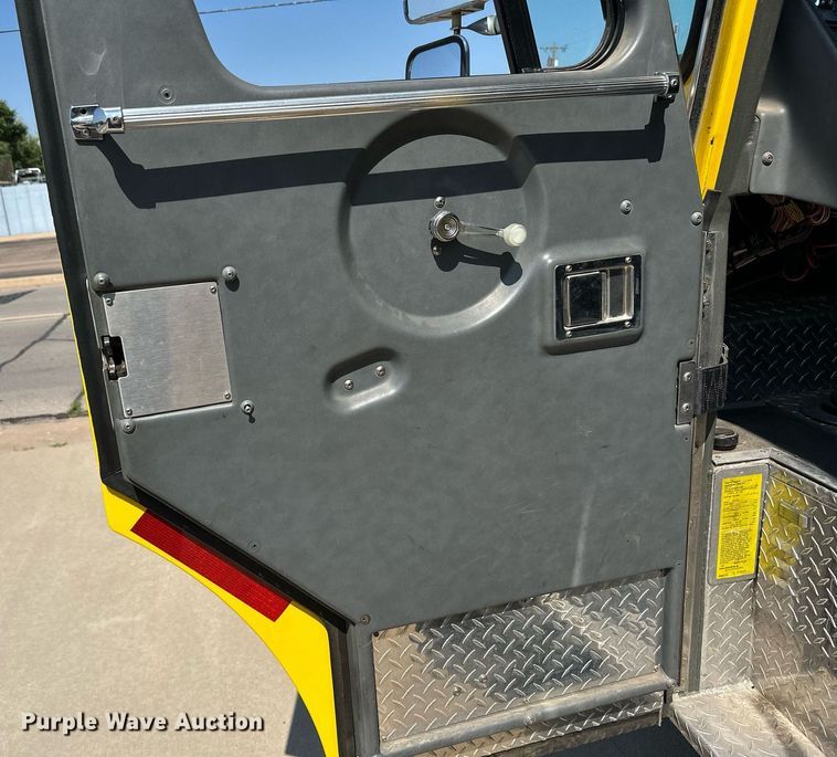 image for item NY9280 1992 E-One  pumper fire truck