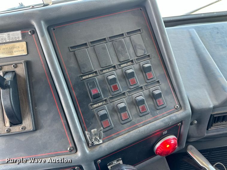 image for item NY9280 1992 E-One  pumper fire truck