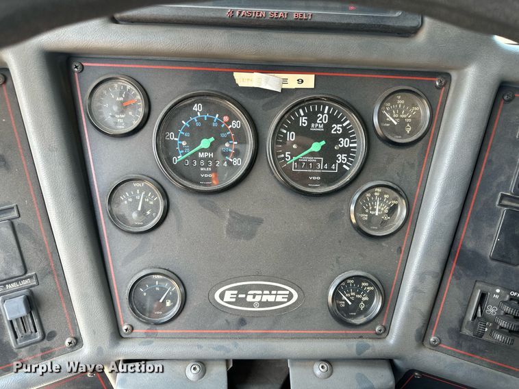 image for item NY9280 1992 E-One  pumper fire truck