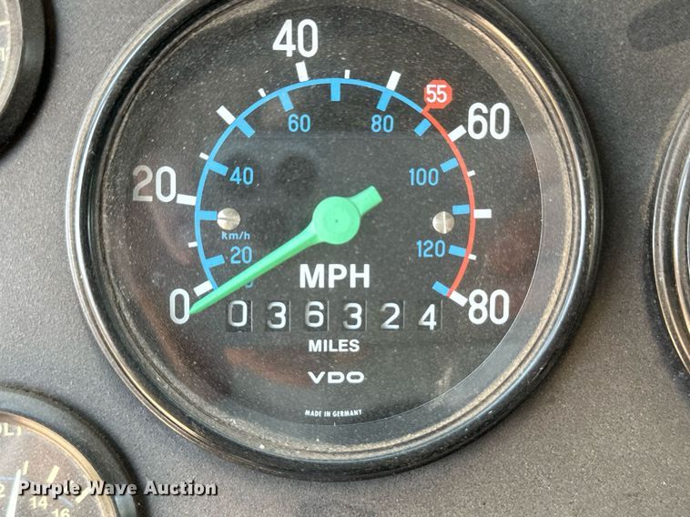 image for item NY9280 1992 E-One  pumper fire truck