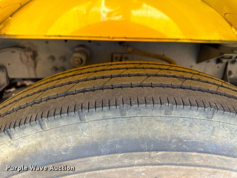 image for item NY9280 1992 E-One  pumper fire truck