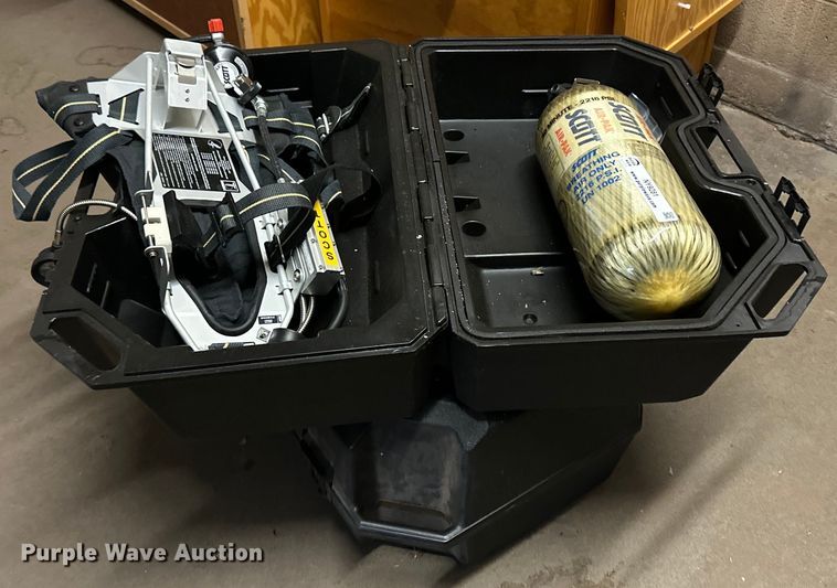 image for item NY9281 (4) Scott SCBA apparatus