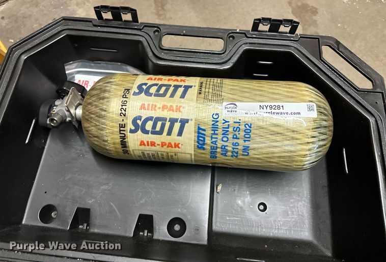 image for item NY9281 (4) Scott SCBA apparatus