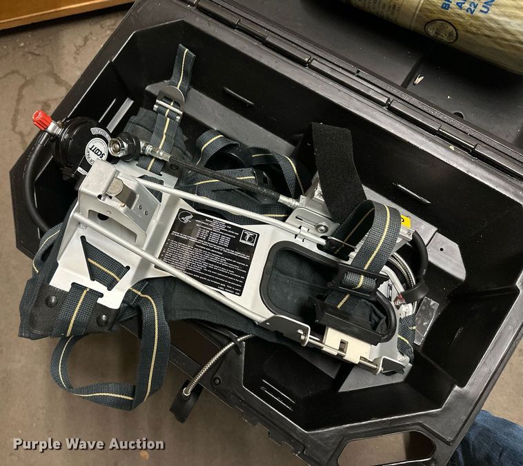 image for item NY9281 (4) Scott SCBA apparatus