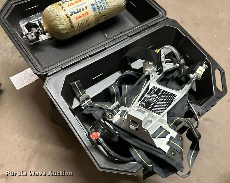 image for item NY9281 (4) Scott SCBA apparatus
